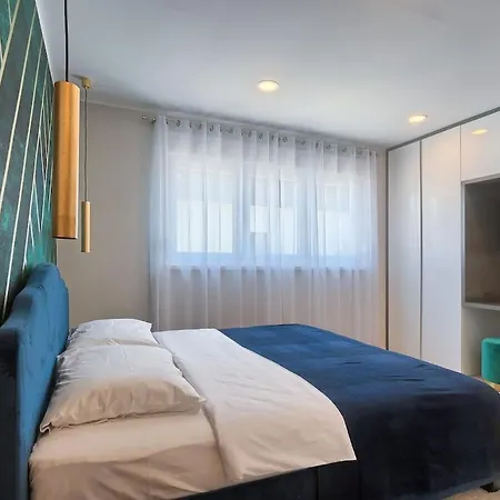 In With Swimming Pool Villa