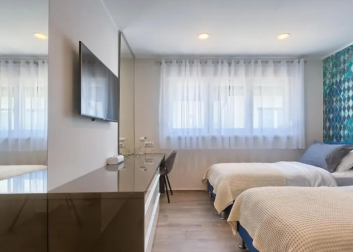 Villa In Pula With Swimming Pool Pula