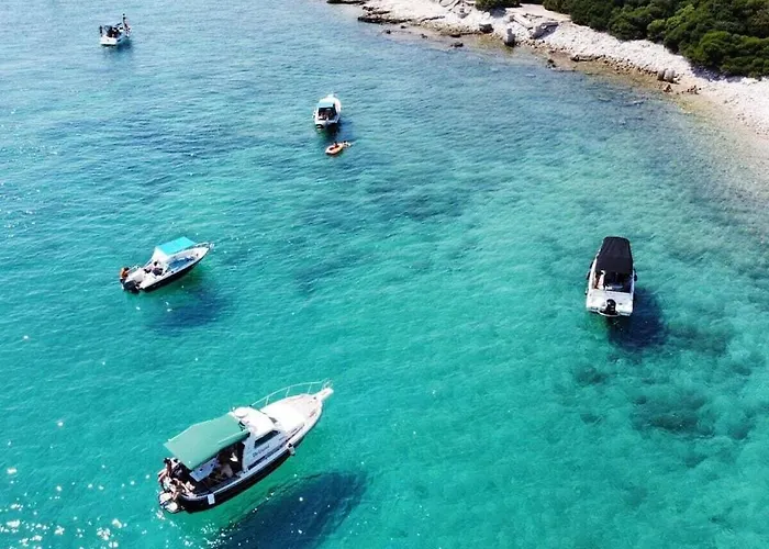 In Pula With Swimming Pool Villa